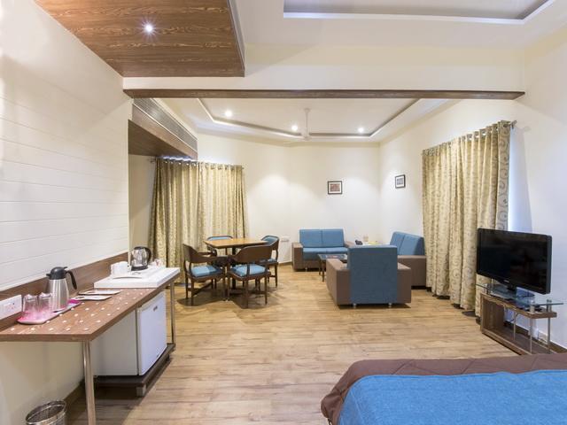 Hotel The Westend Ahmedabad Eksteriør billede